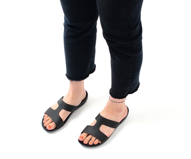 pantofle Crocs Serena Slide - Oyster 
